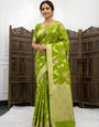 Enthralling Green Banarasi Dola Silk Saree With Exemplary Blouse Piece