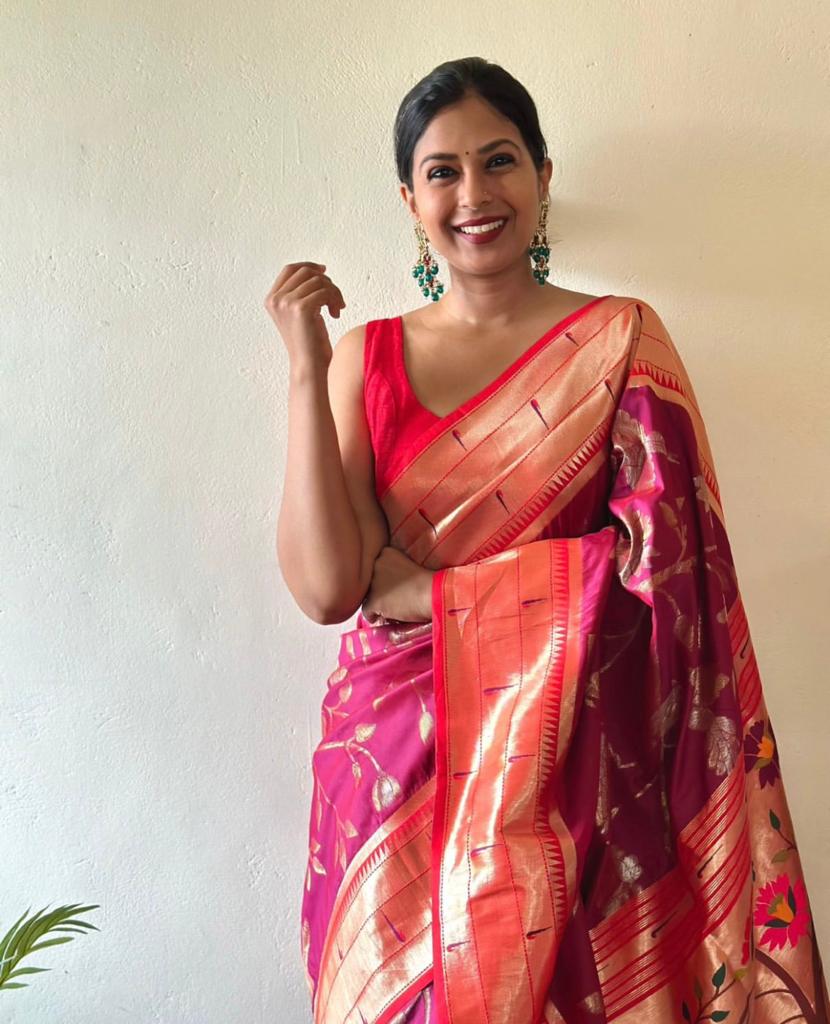 Hypnotic Dark Pink Paithani Silk Saree With Alluring Blouse Piece