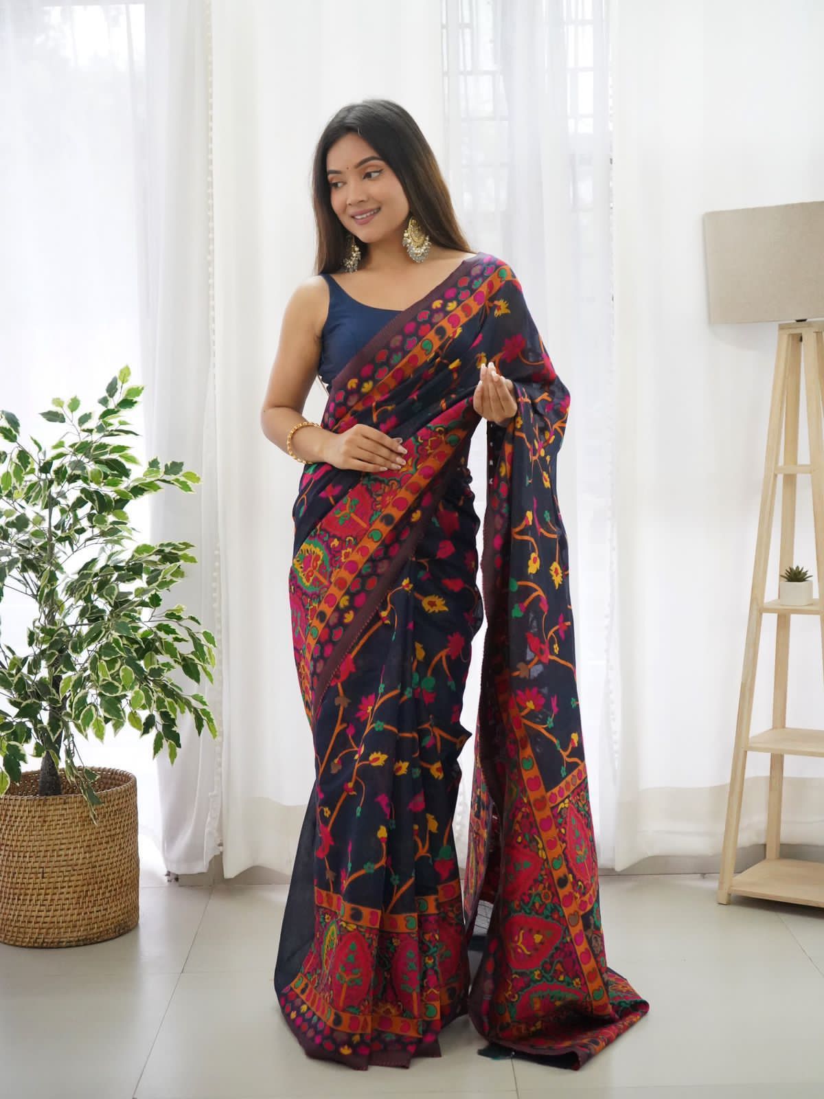 Bucolic Navy Blue Pashmina saree With Snappy Blouse Piece