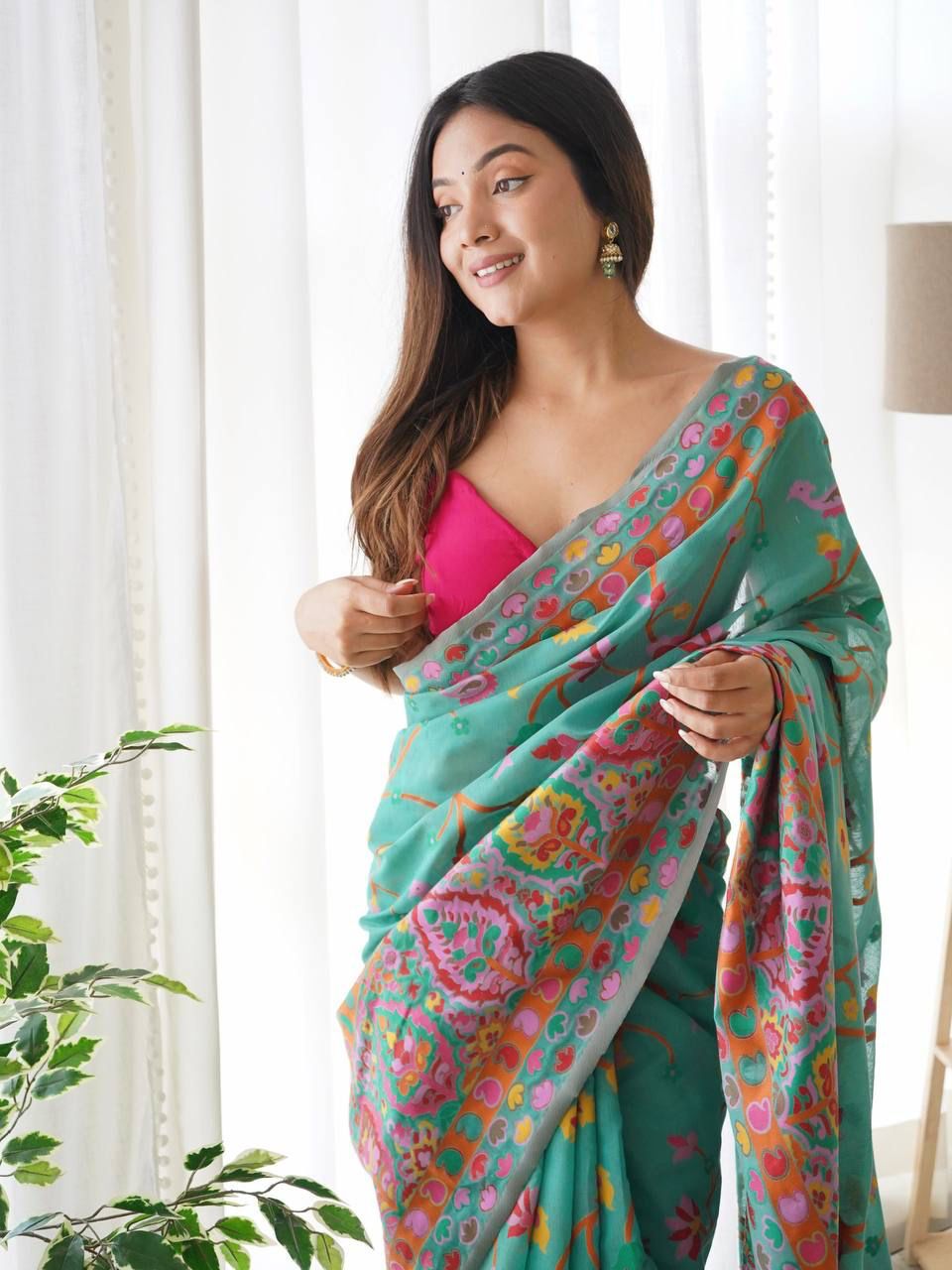 Enigmatic Rama Pashmina Saree With Unequalled Blouse Piece