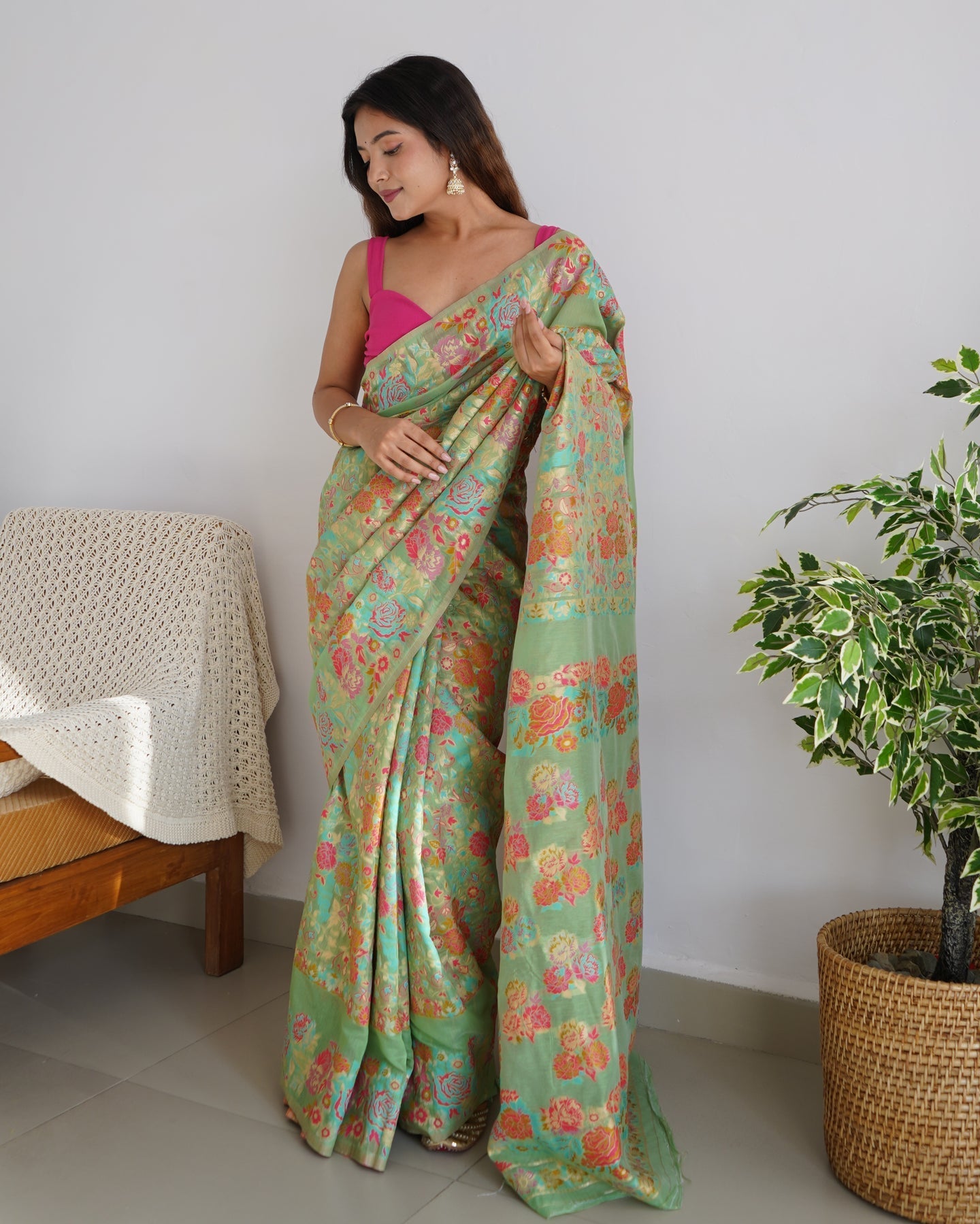 Staggering Pista Pashmina Saree With Scrupulous Blouse Piece