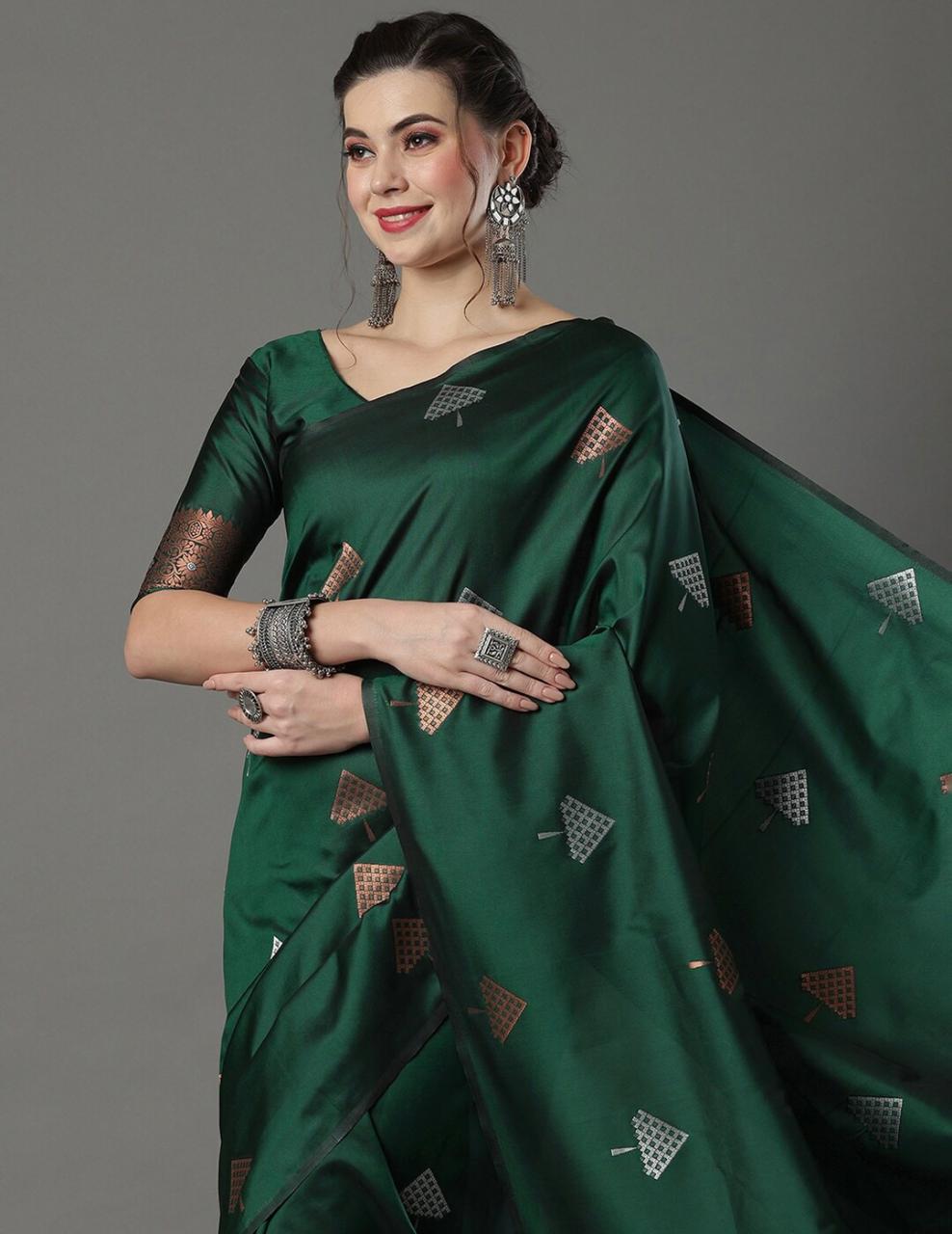 Moiety Green Soft Silk Saree With Vestigial Blouse Piece