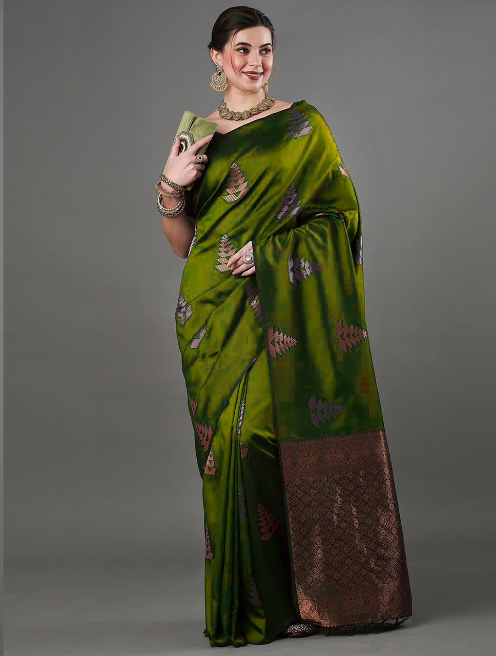 Attractive Mehndi Soft Silk Saree With A Blouse Piece