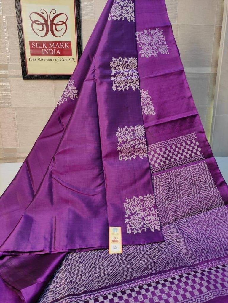 Marvellous Purple Soft Silk Saree With Inimitable Blouse Piece