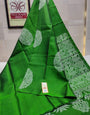 Lustrous Green Soft Silk Saree With Stylish Blouse Piece