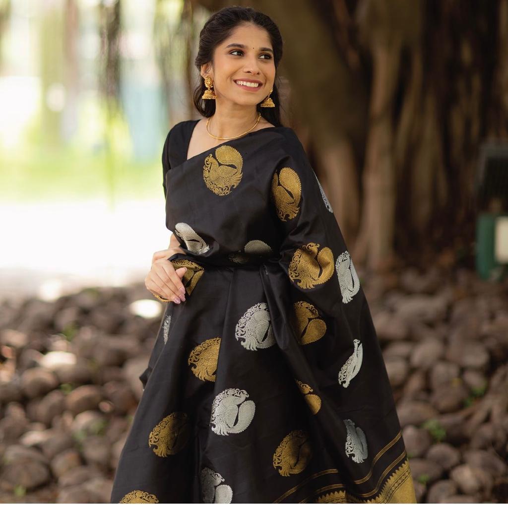 Unique Black Soft Silk Saree With Magnetic Blouse Piece