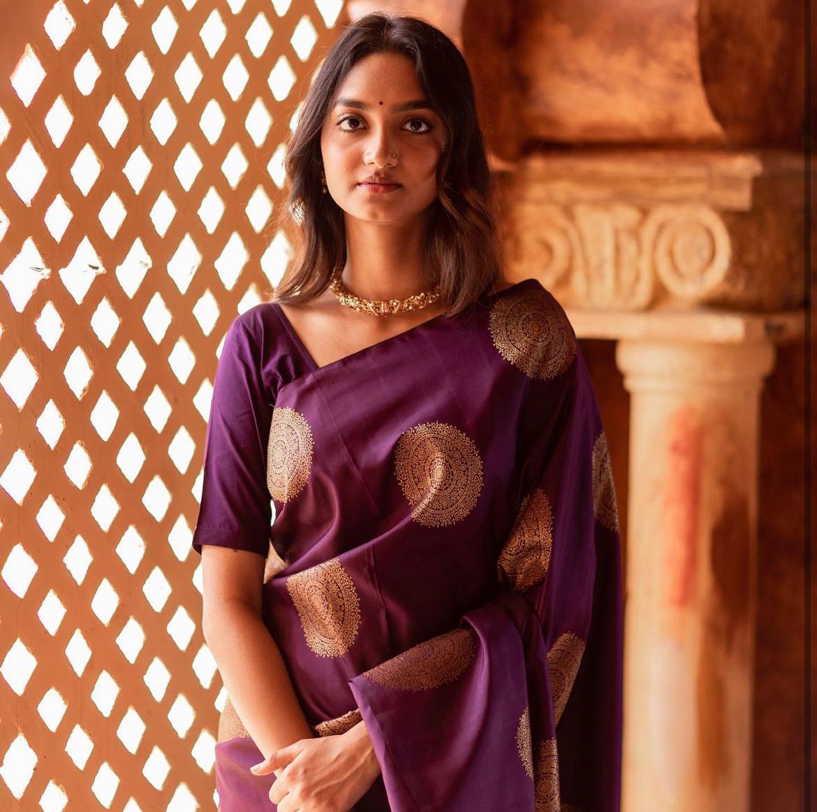 Intricate Purple Soft Silk Saree With Aplomb Blouse Piece