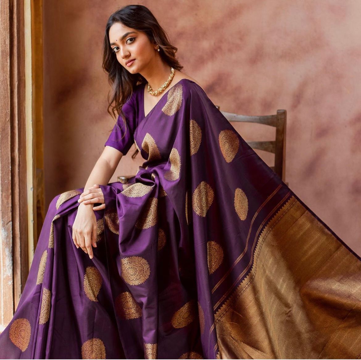 Intricate Purple Soft Silk Saree With Aplomb Blouse Piece