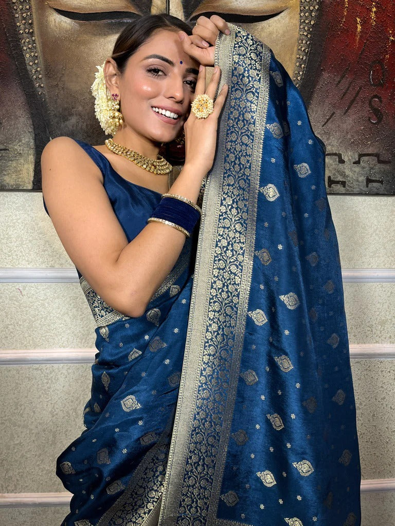 Moiety Navy Blue Soft Silk Saree With Entrancing Blouse Piece