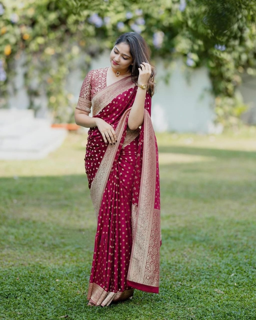 Ethnic Maroon Soft Silk Saree With Charming Blouse Piece