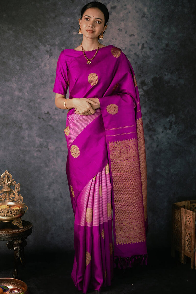 Engrossing Magenta Soft Silk Saree With Fancifull Blouse Piece