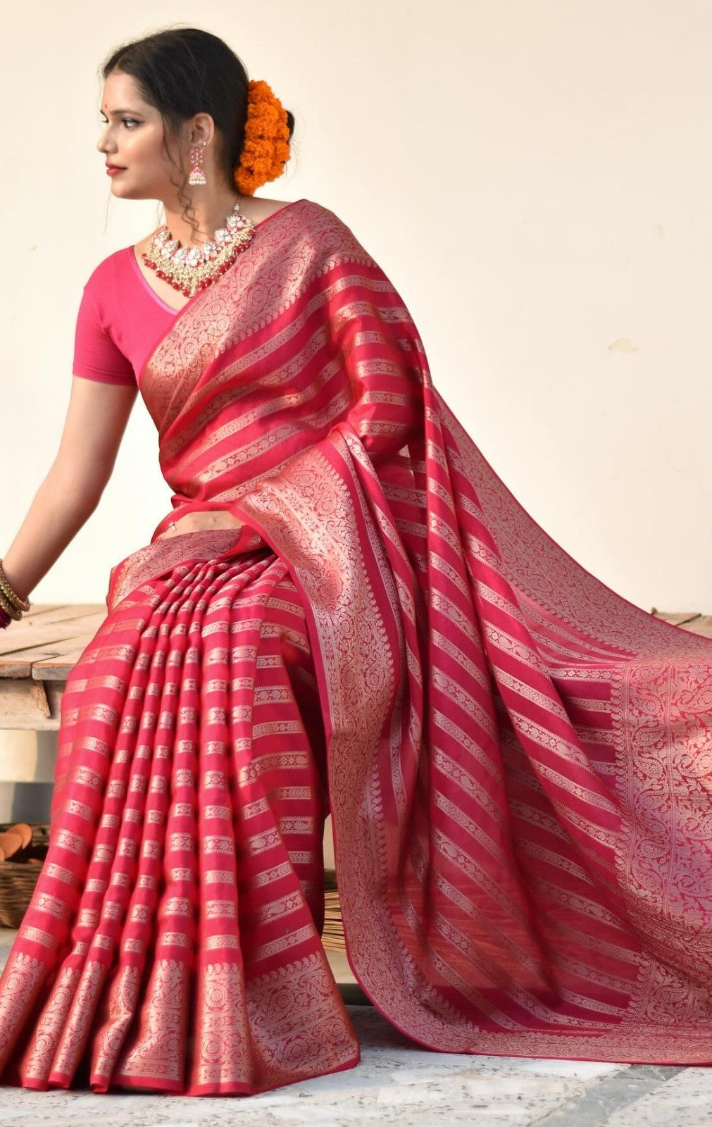 Alluring Dark Pink Soft Silk Saree With Glamorous Blouse Piece