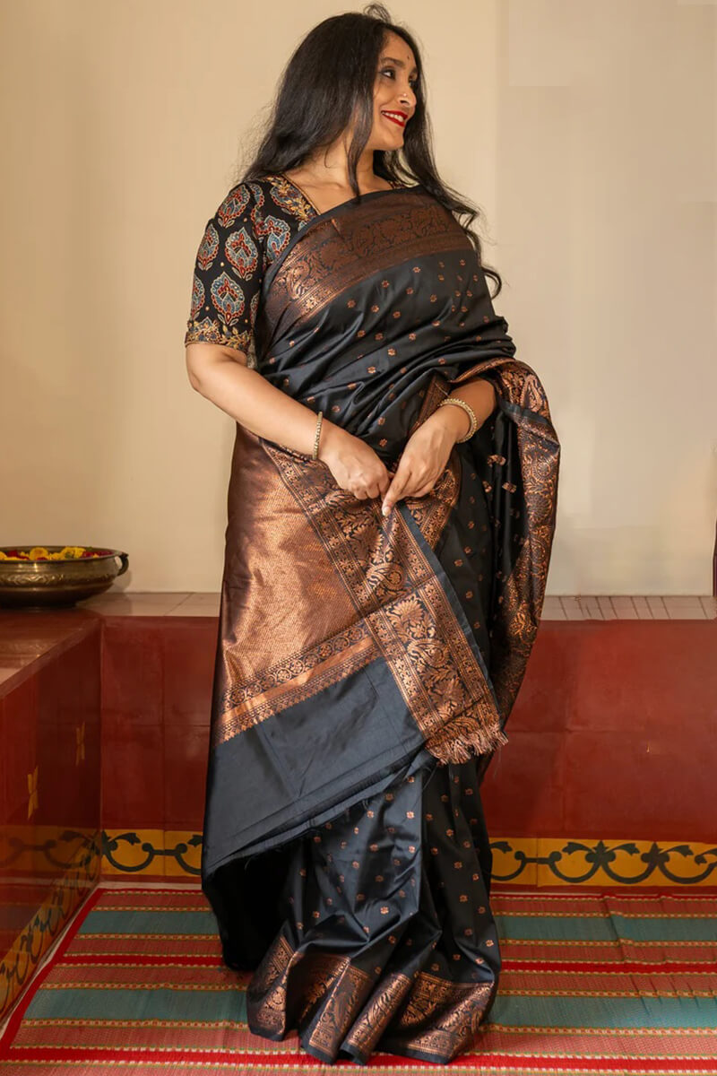 Stunning Black Soft Silk Saree With Lovely Blouse Piece