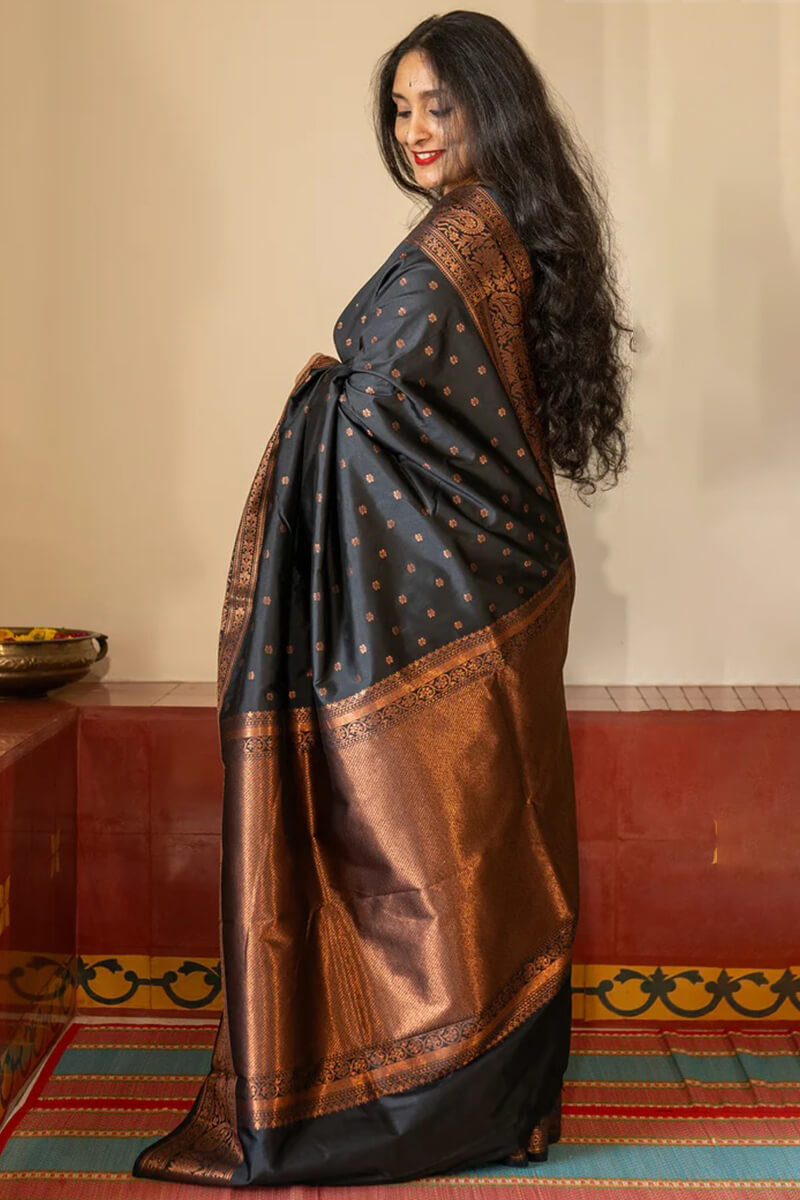 Stunning Black Soft Silk Saree With Lovely Blouse Piece