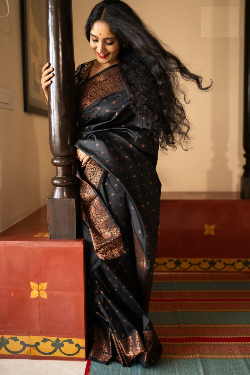 Stunning Black Soft Silk Saree With Lovely Blouse Piece