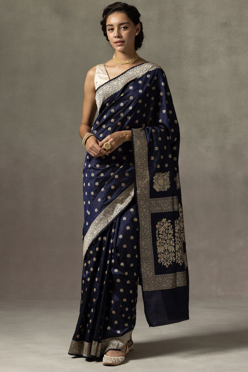 Preferable Navy Blue Soft Silk Saree With Engaging Blouse Pieced