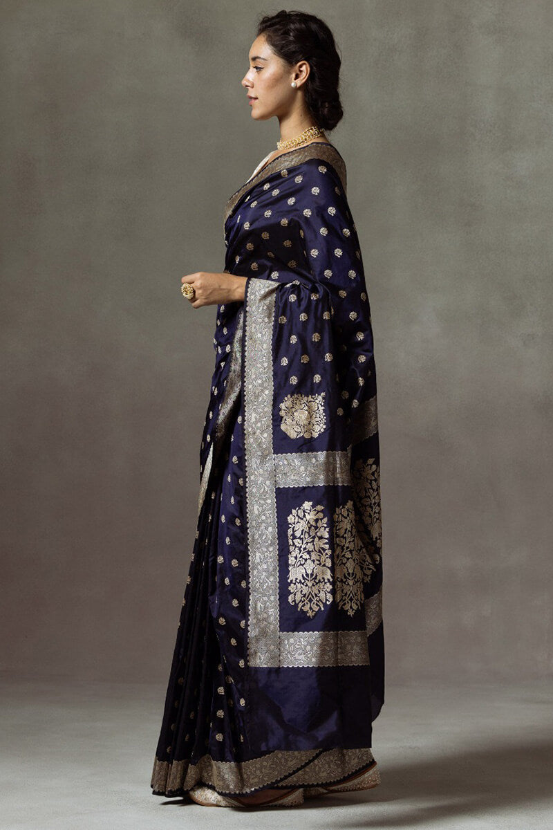 Preferable Navy Blue Soft Silk Saree With Engaging Blouse Pieced