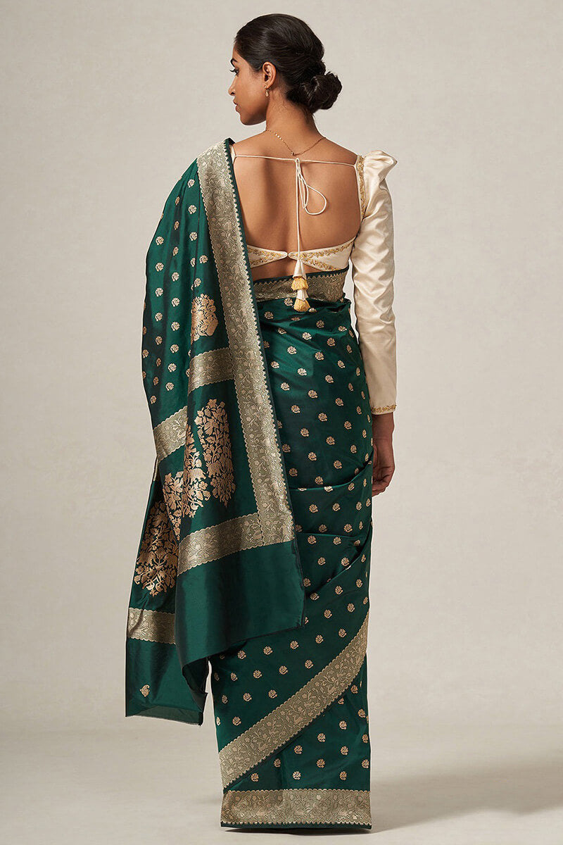 Smashing Rama Soft Silk Saree With Radiant Blouse Pieced