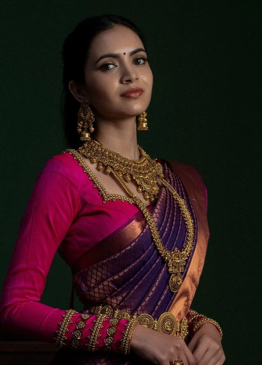 Hypnotic Purple Soft Silk Saree With Beauteous Blouse Pieced