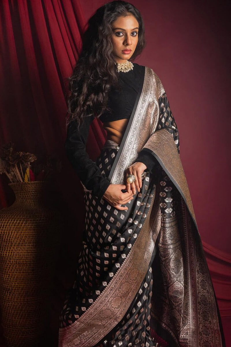 Panoply Black Soft Silk Saree With Ailurophile Blouse Piece