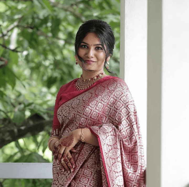 Tempting Dark Pink Soft Silk Saree With Sonorous Blouse Piece