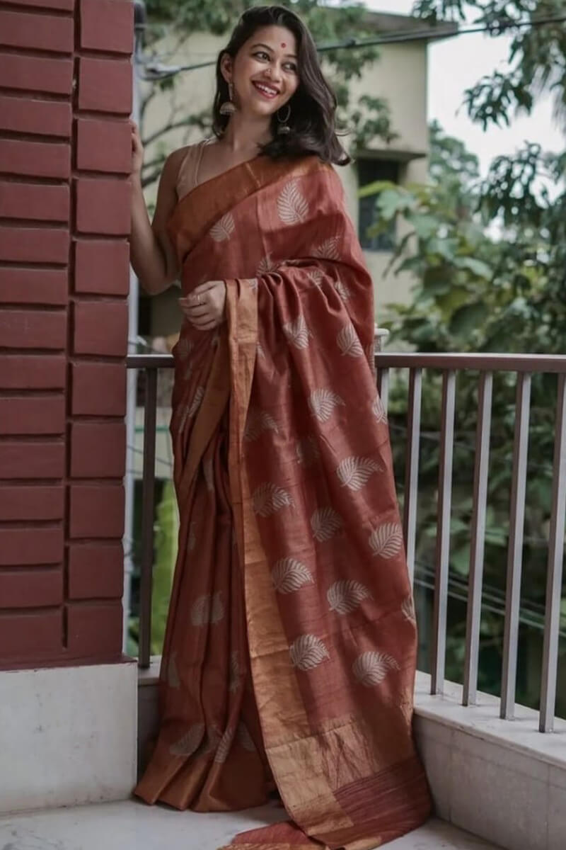 Majestic Brown Linen Silk Saree With Supernal Blouse Piece