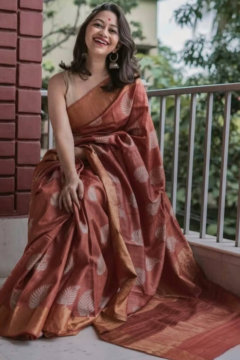 Majestic Brown Linen Silk Saree With Supernal Blouse Piece