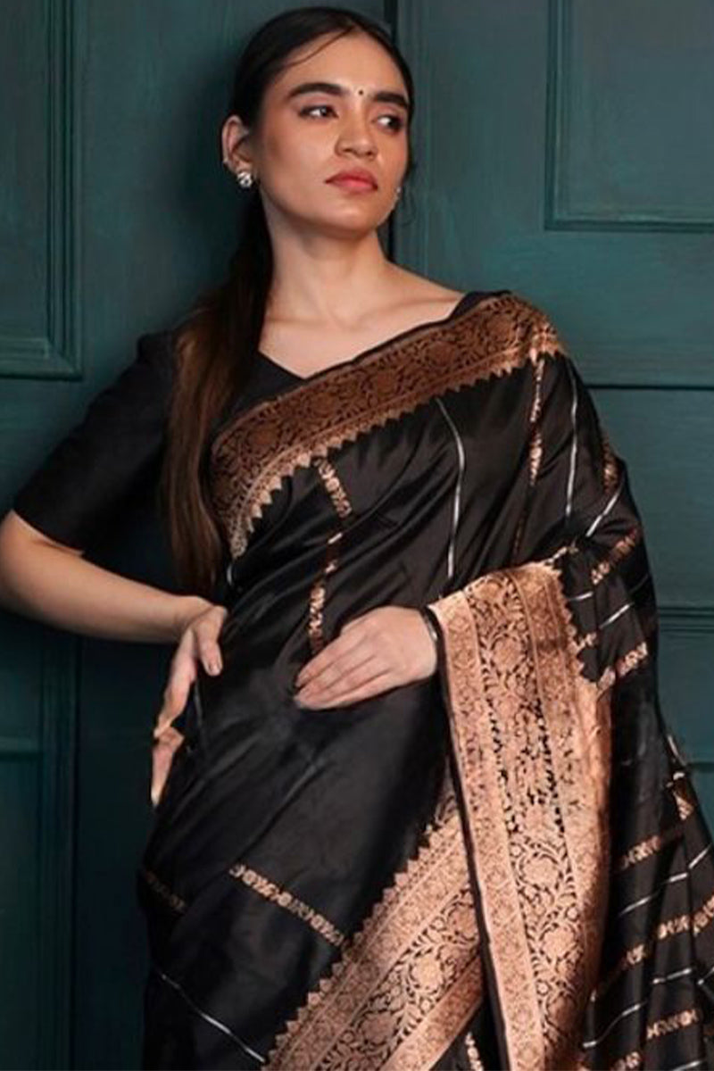 Gorgeous Black Soft Silk Saree With Stylish Blouse Piece