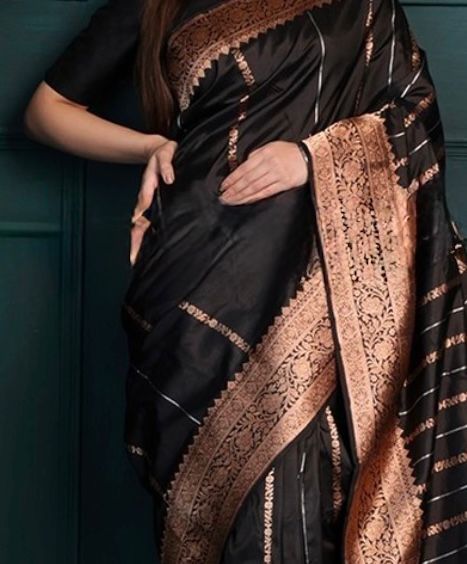 Gorgeous Black Soft Silk Saree With Stylish Blouse Piece