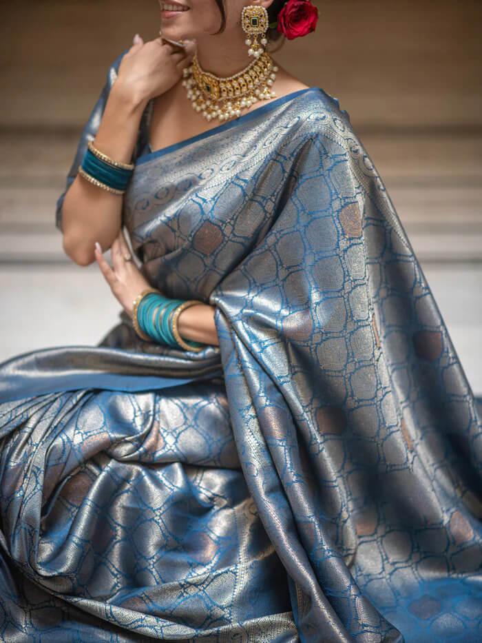 Outstanding Blue Soft Silk Saree With Beautiful Blouse Piece