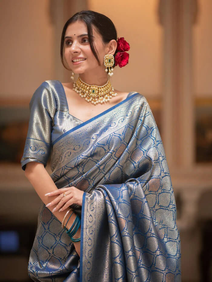 Outstanding Blue Soft Silk Saree With Beautiful Blouse Piece