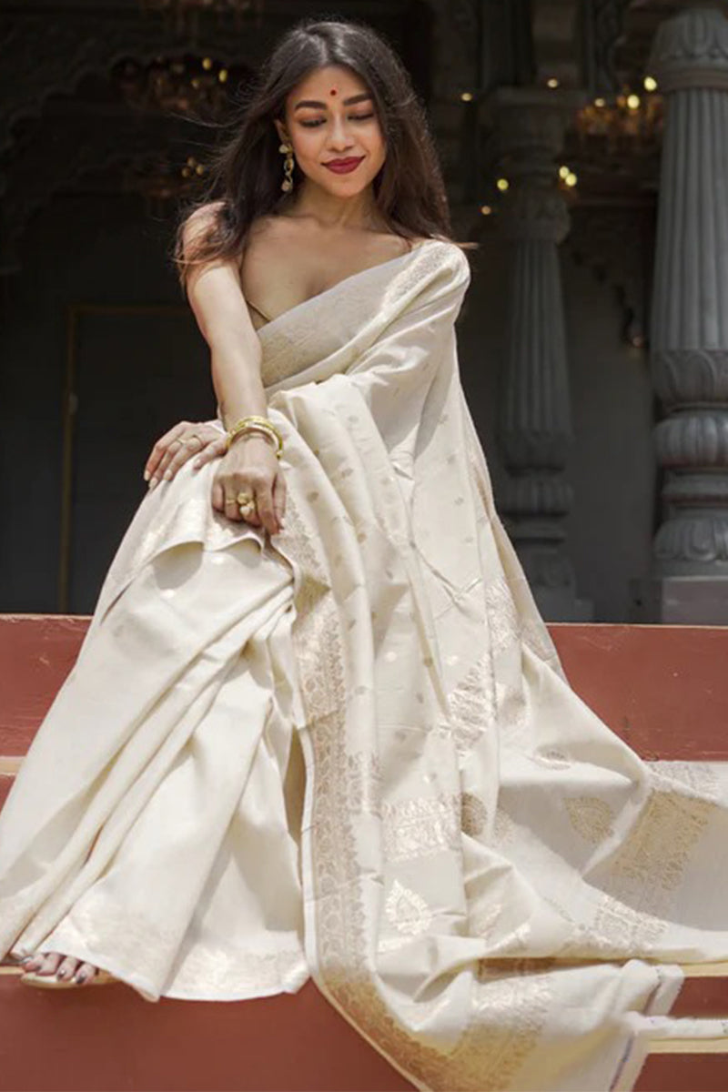 Propinquity Beige Linen Silk Saree With Delectable Blouse Piece