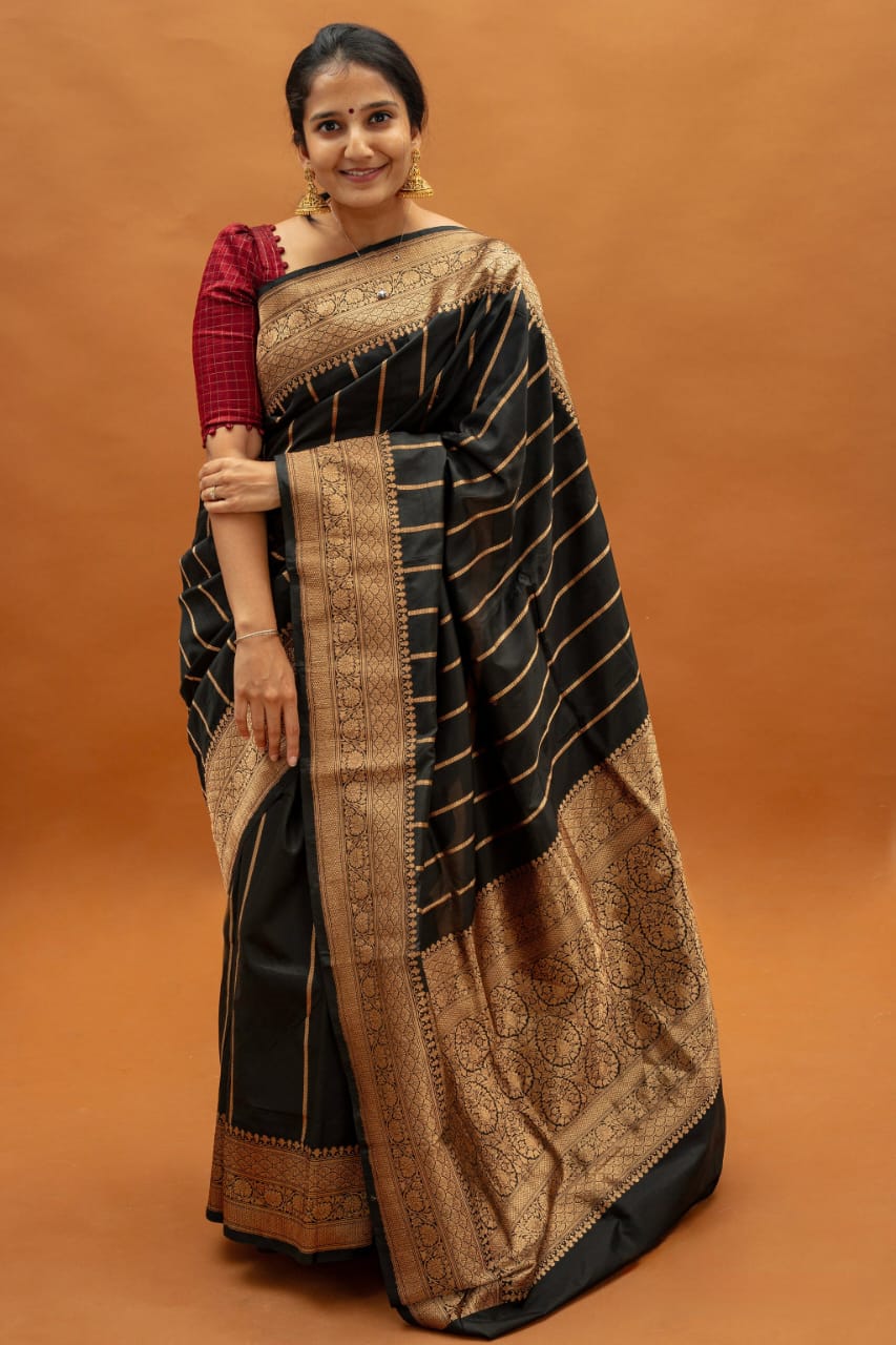 Inimitable Black Soft Silk Saree With Luminous Blouse Piece