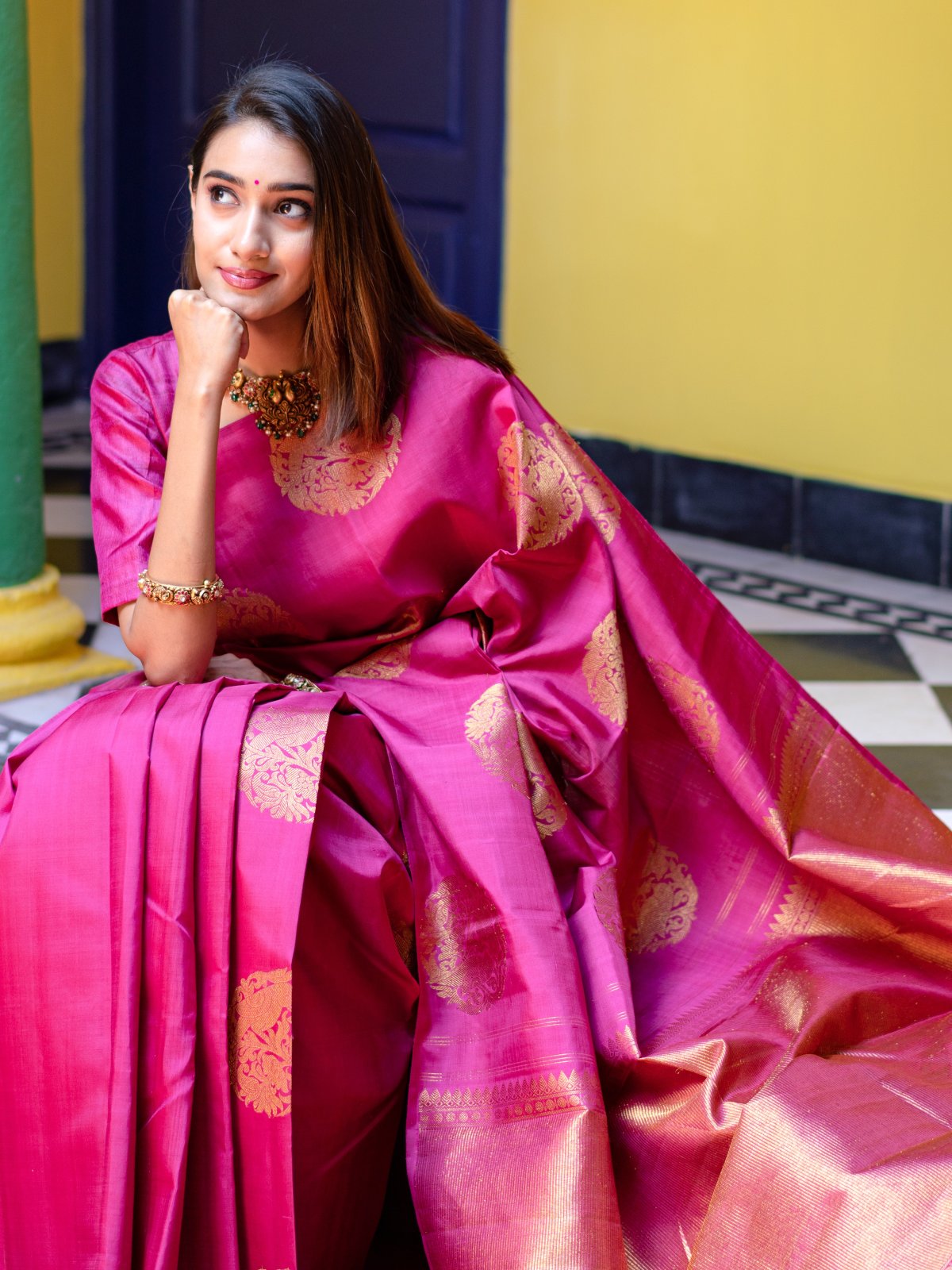 Desirable Dark Pink Soft Silk Saree With Gratifying Blouse Piece