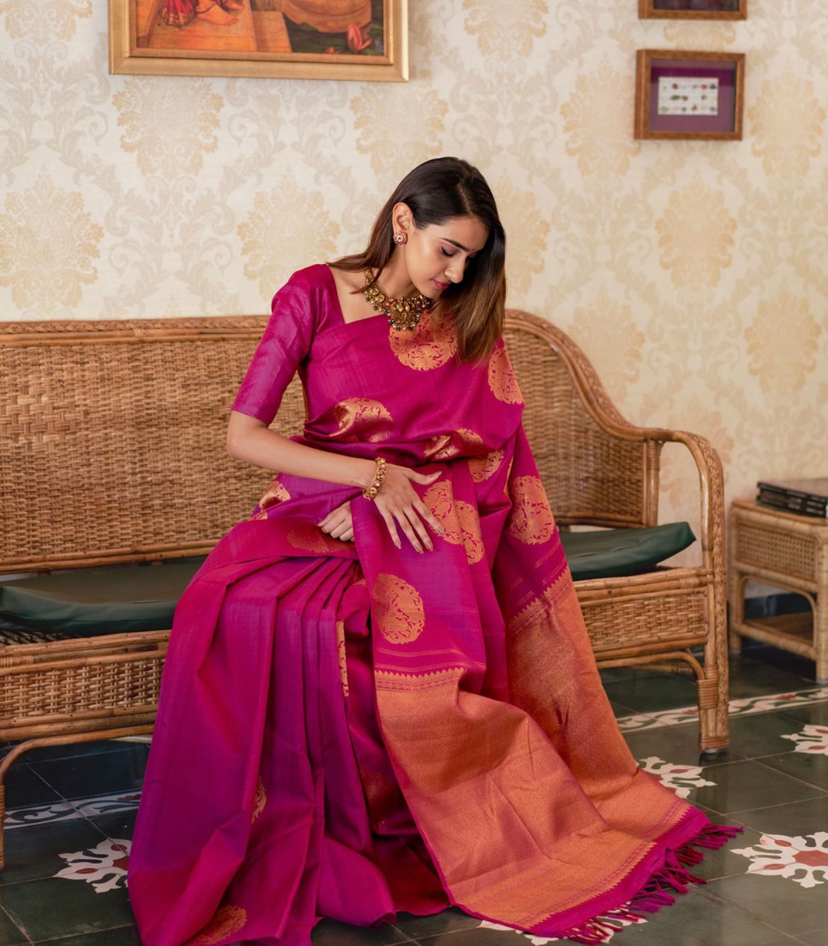 Desirable Dark Pink Soft Silk Saree With Gratifying Blouse Piece