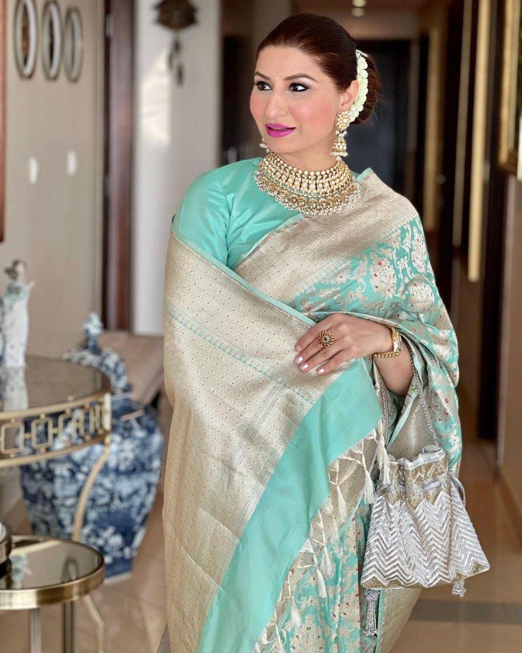 Eloquence Sea Green Soft Silk Saree With Vibrant Blouse Piece