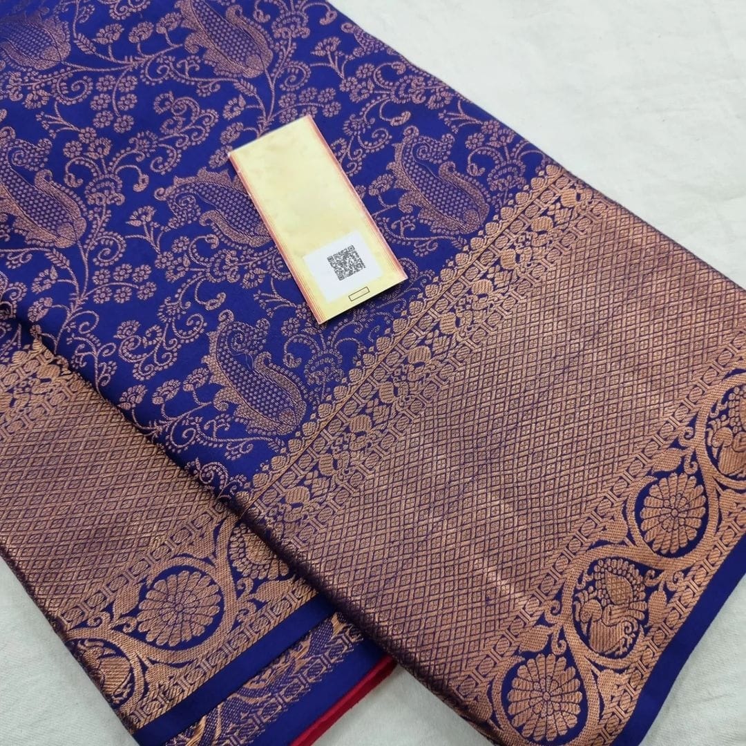 Grandiose Blue Soft Silk Saree With Angelic Blouse Piece