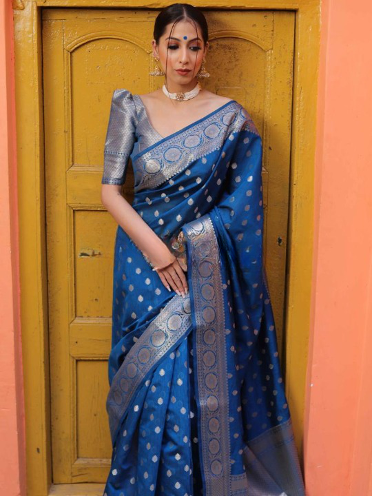 Most Rama Soft Silk Saree With Exquisite Blouse Piece