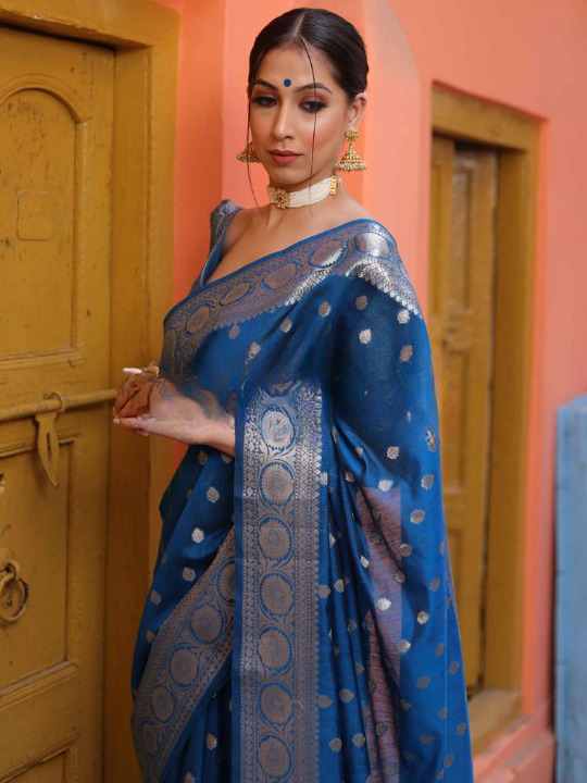 Most Rama Soft Silk Saree With Exquisite Blouse Piece