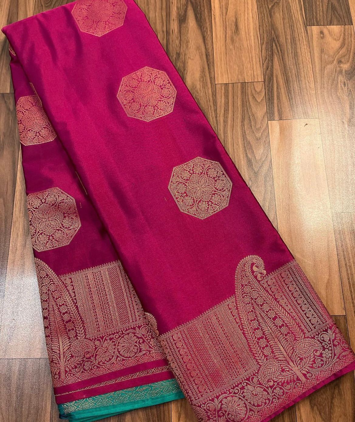 Artistic Dark Pink Soft Silk Saree With Glamorous Blouse Piece