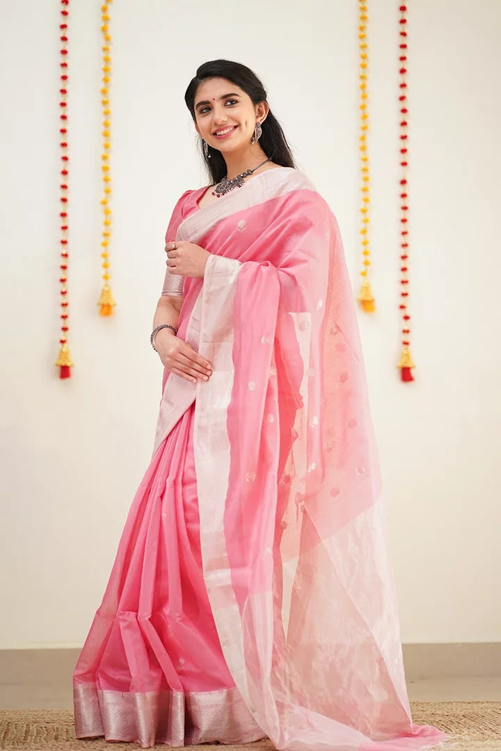 Improbable Pink Cotton Silk Saree With Flaunt Blouse Piece