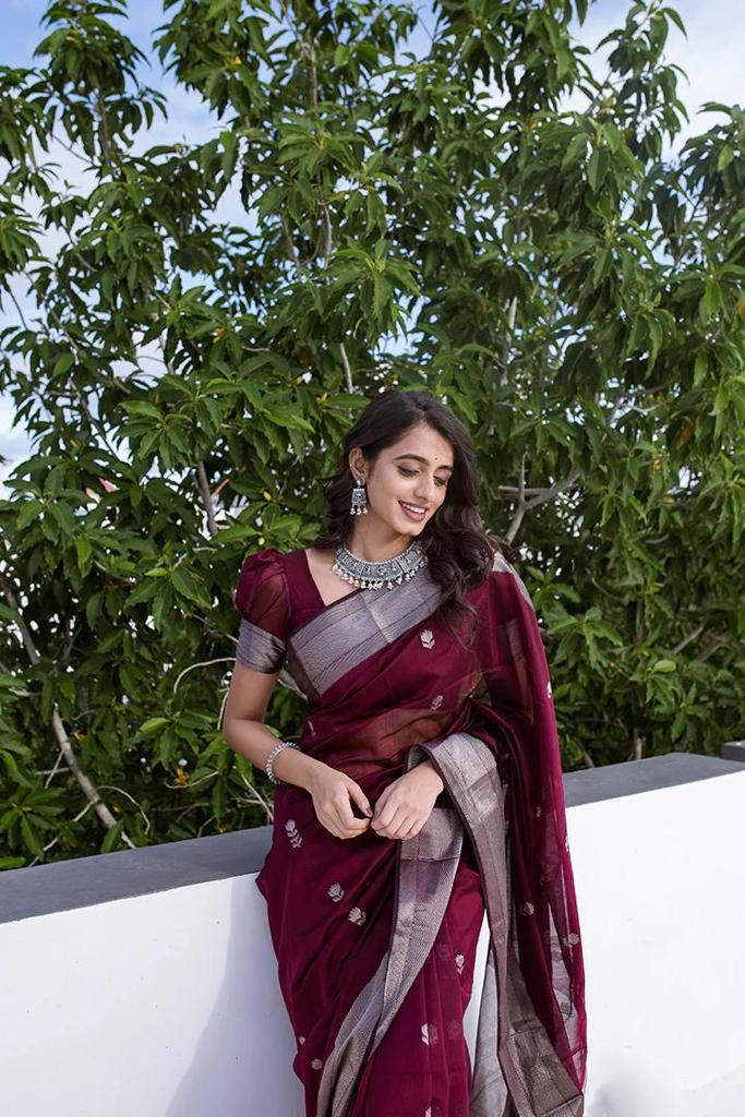 Flattering Wine Cotton Silk Saree With Chatoyant Blouse Piece