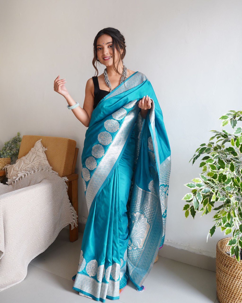 Artistic Firozi Soft Silk Saree With Dazzling Blouse Piece