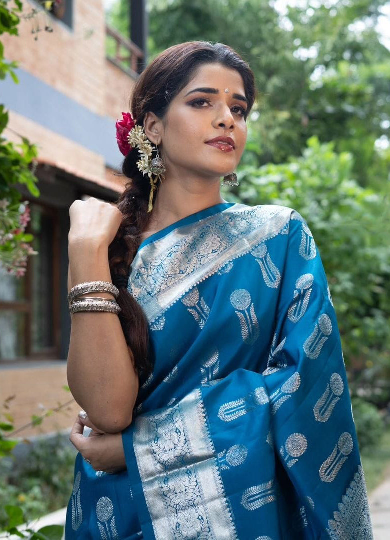 Wonderful Blue Soft Silk Saree With Sempiternal Blouse Piece