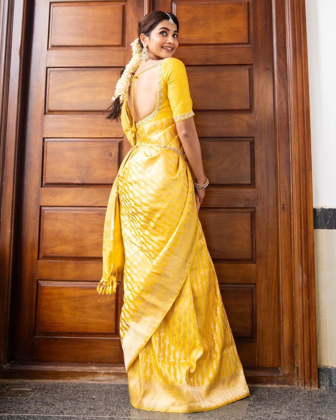 Attractive Yellow Soft Silk Saree With Desirable Blouse Piece