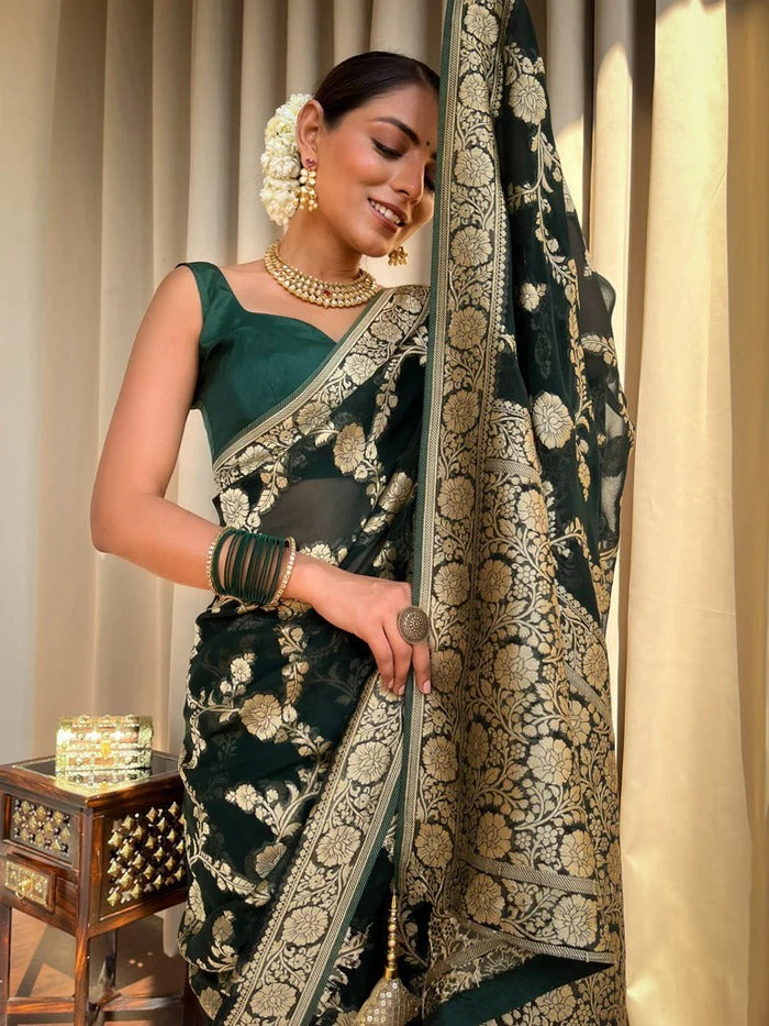 Mellifluous Dark Green Soft Silk Saree With Felicitous Blouse Piece