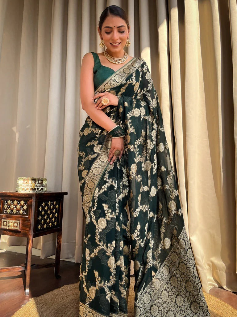 Mellifluous Dark Green Soft Silk Saree With Felicitous Blouse Piece