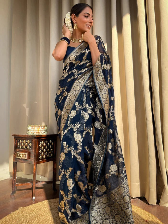 Luxuriant Navy Blue Soft Silk Saree With Classic Blouse Piece