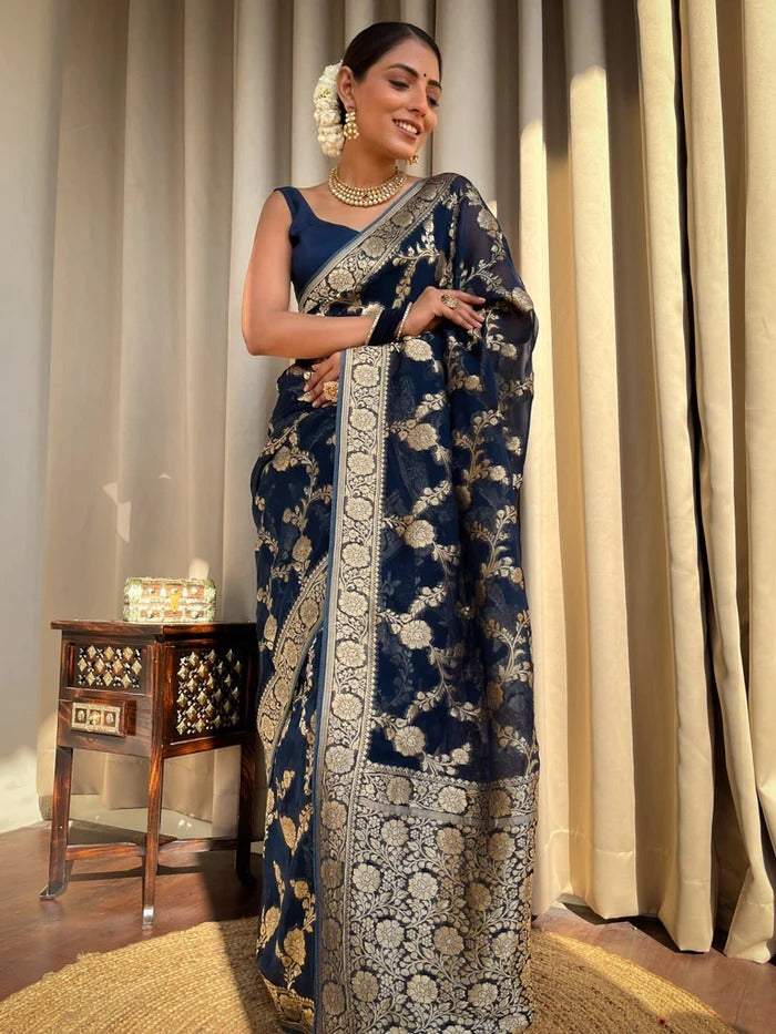 Luxuriant Navy Blue Soft Silk Saree With Classic Blouse Piece