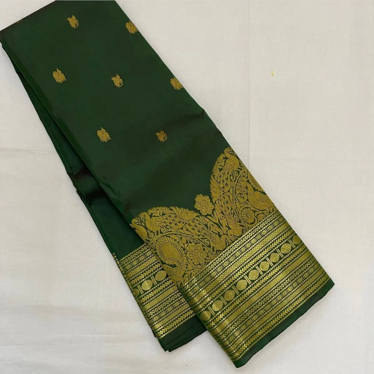 Panache Dark Green Soft Silk Saree With Radiant Blouse Piece